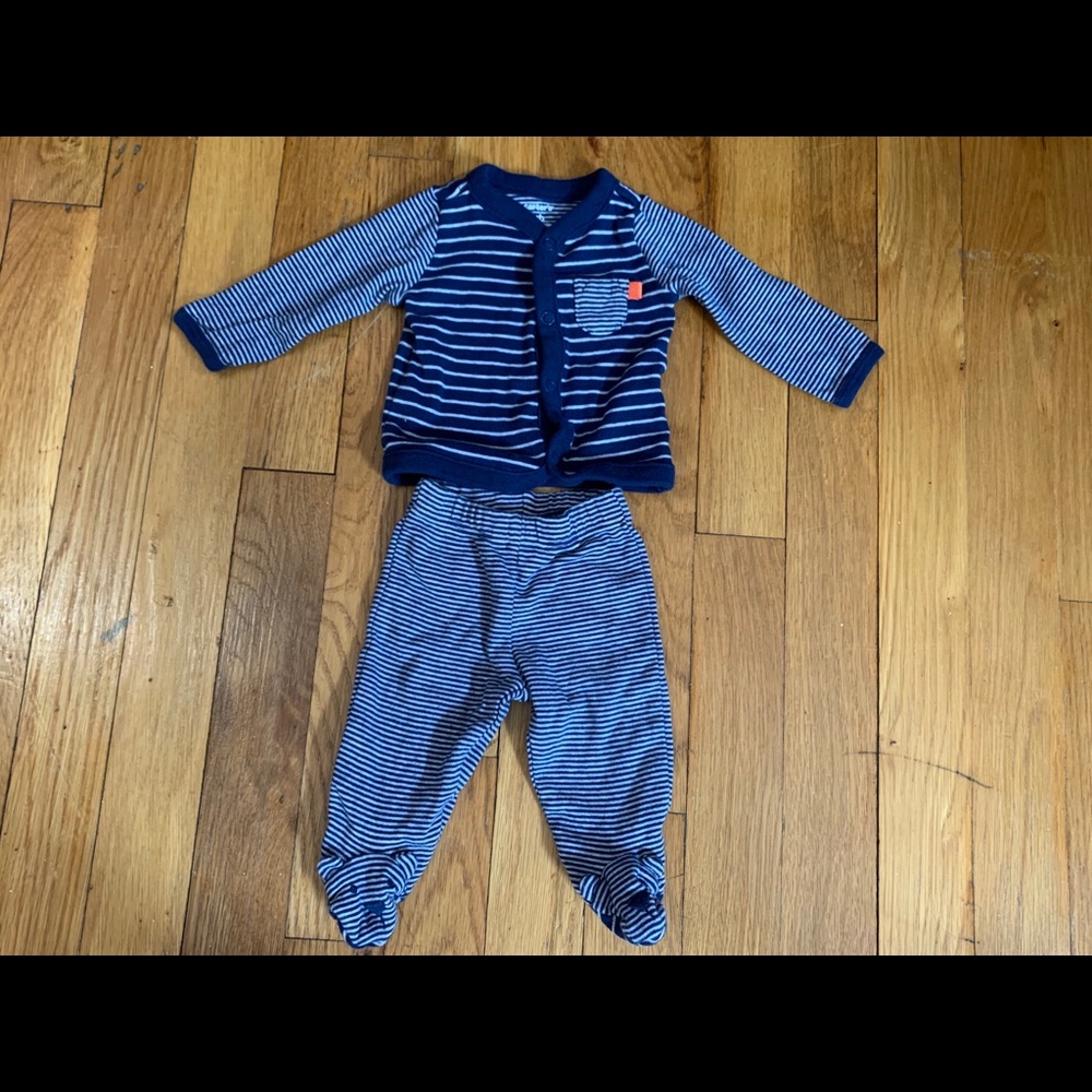 Newborn Carters Outfit SO ADORABLE - LIKE NEW